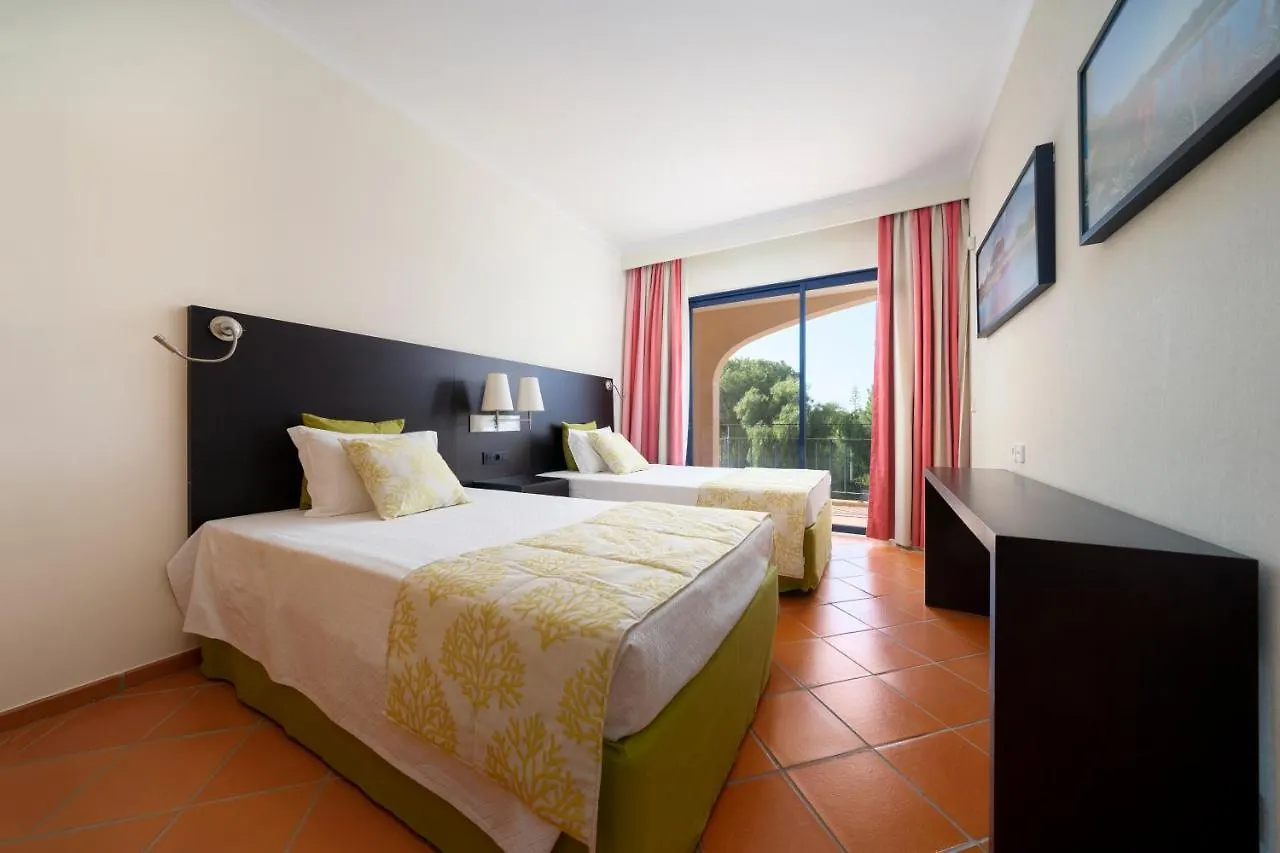 Al - Apartamento Vila Sol F5 T Quarteira Portekiz